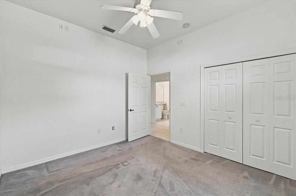 For Sale: $335,000 (3 beds, 2 baths, 2116 Square Feet)