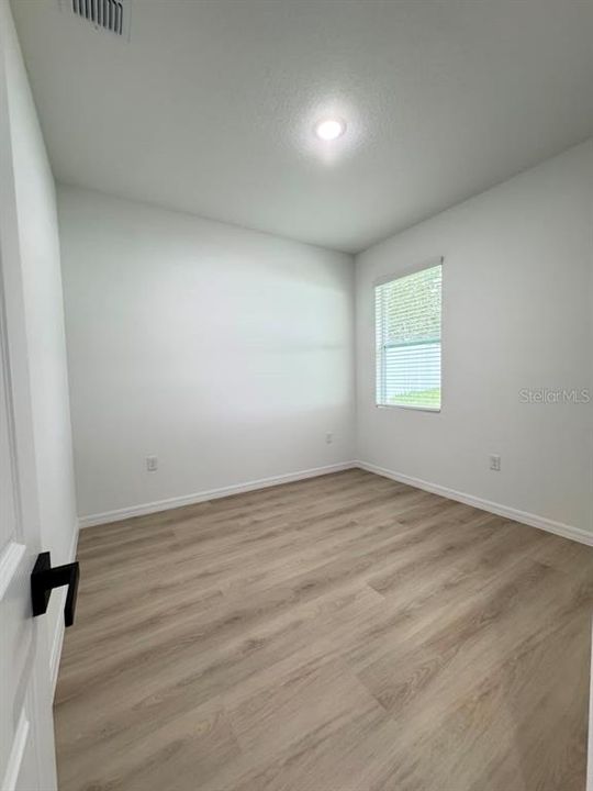 В аренду: $2,095 (4 спален, 2 ванн, 1708 Квадратных фут)