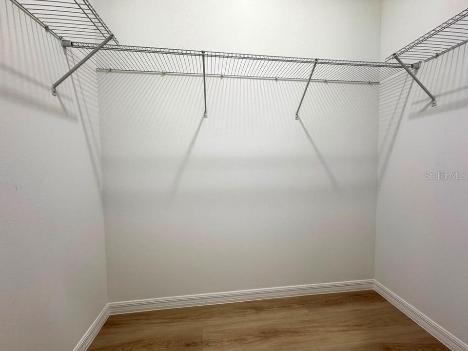 В аренду: $2,095 (4 спален, 2 ванн, 1708 Квадратных фут)