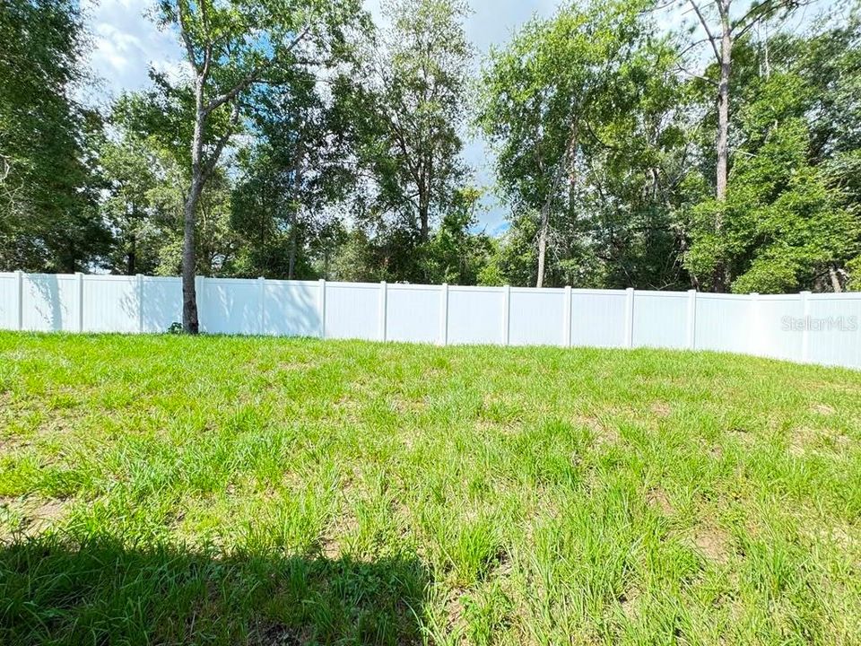 В аренду: $2,095 (4 спален, 2 ванн, 1708 Квадратных фут)