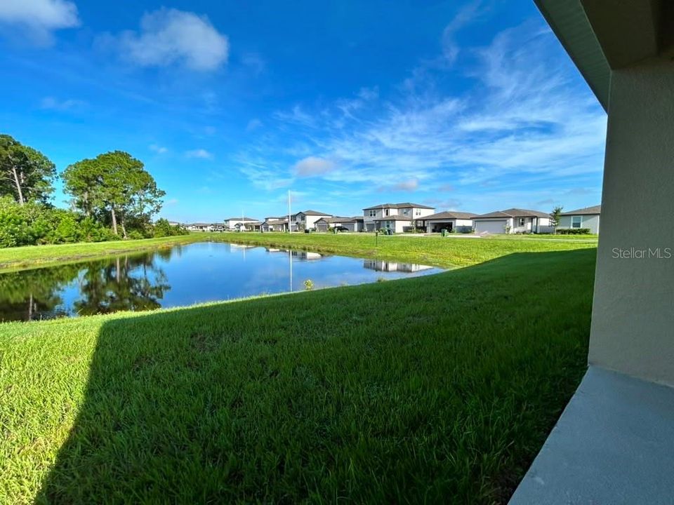 For Rent: $2,090 (4 beds, 2 baths, 1665 Square Feet)