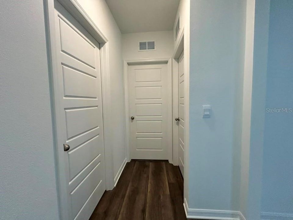 For Rent: $2,090 (4 beds, 2 baths, 1665 Square Feet)