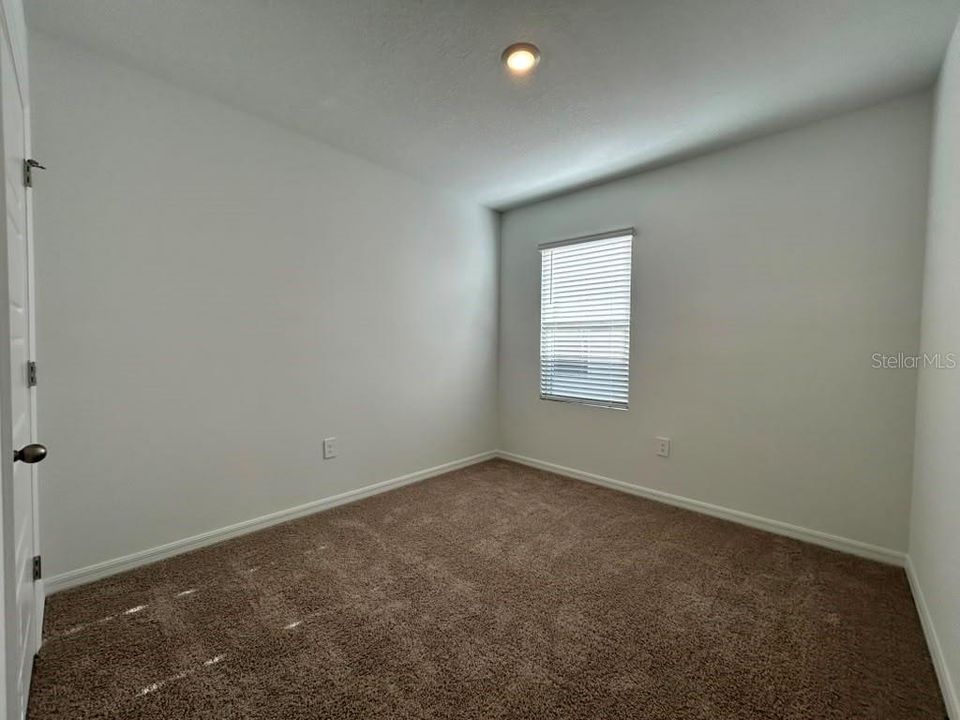 For Rent: $2,090 (4 beds, 2 baths, 1665 Square Feet)