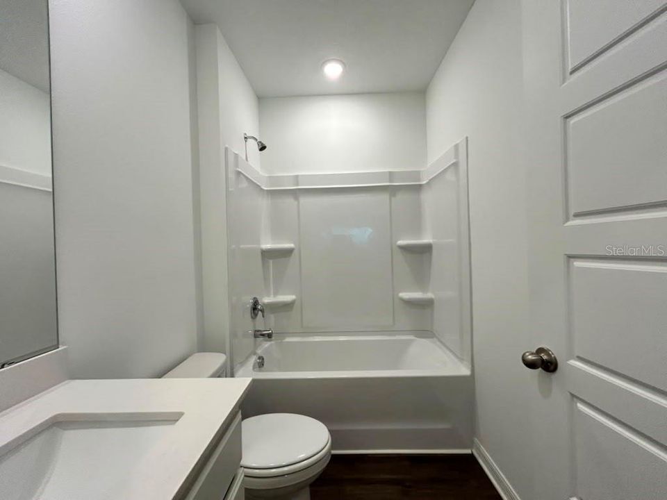 For Rent: $2,090 (4 beds, 2 baths, 1665 Square Feet)