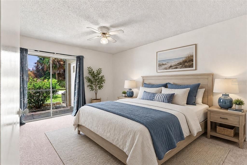 For Sale: $100,000 (2 beds, 2 baths, 1046 Square Feet)