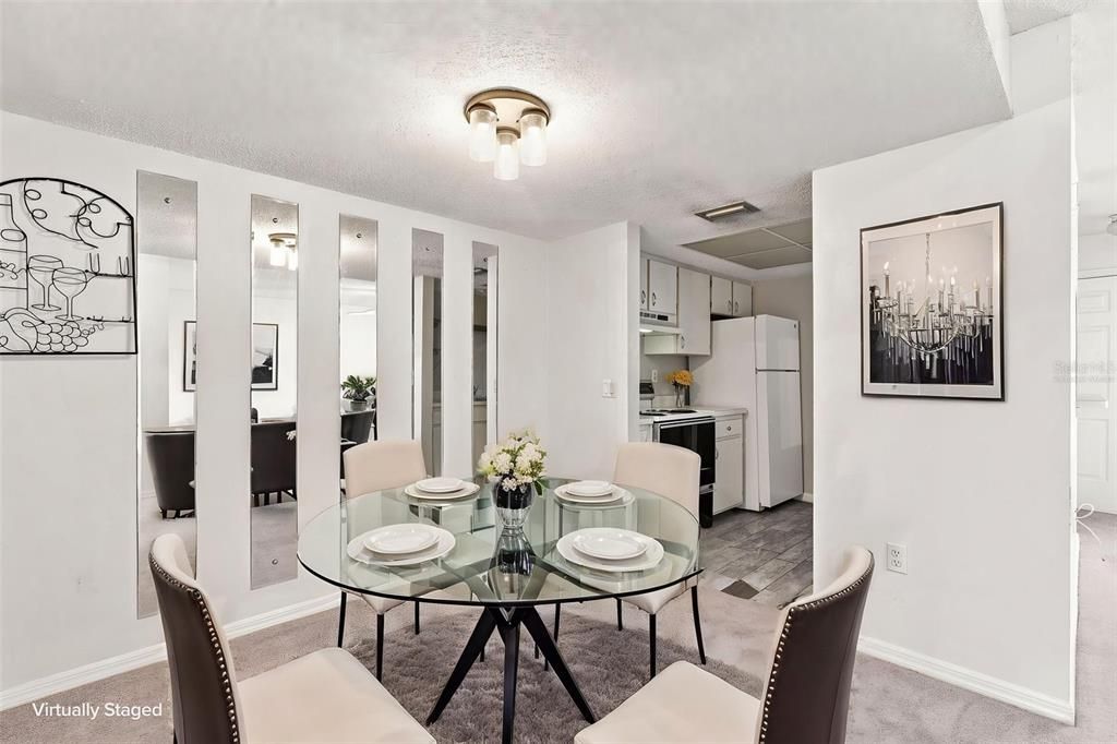 For Sale: $100,000 (2 beds, 2 baths, 1046 Square Feet)