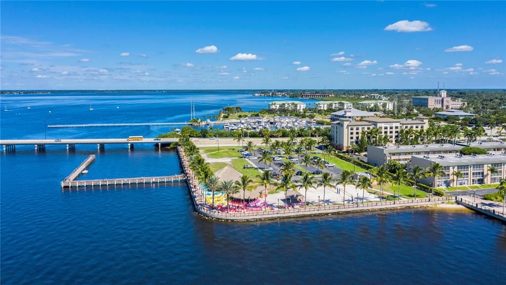 For Sale: $100,000 (2 beds, 2 baths, 1046 Square Feet)