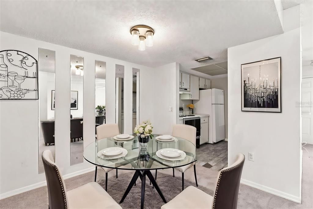 For Sale: $100,000 (2 beds, 2 baths, 1046 Square Feet)