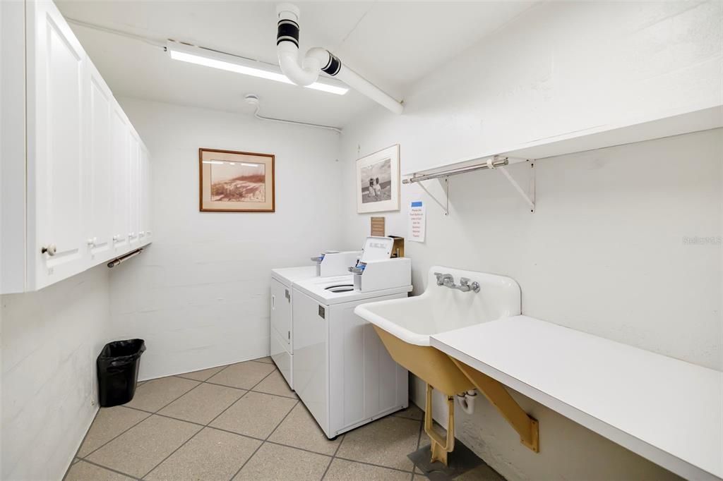 For Sale: $874,900 (2 beds, 2 baths, 1282 Square Feet)
