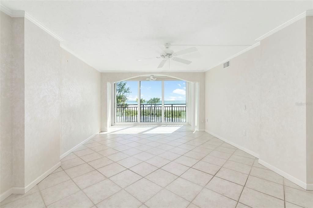 For Sale: $874,900 (2 beds, 2 baths, 1282 Square Feet)