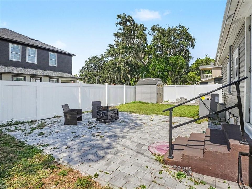For Sale: $329,900 (3 beds, 2 baths, 1488 Square Feet)