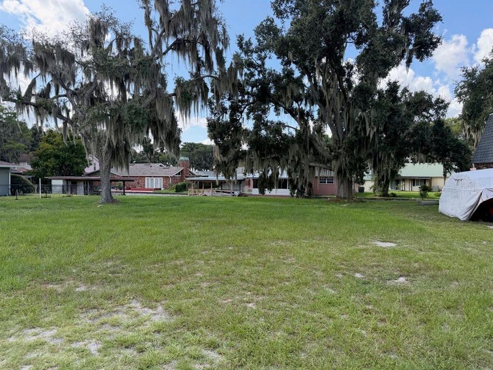 На продажу: $100,000 (0.26 acres)