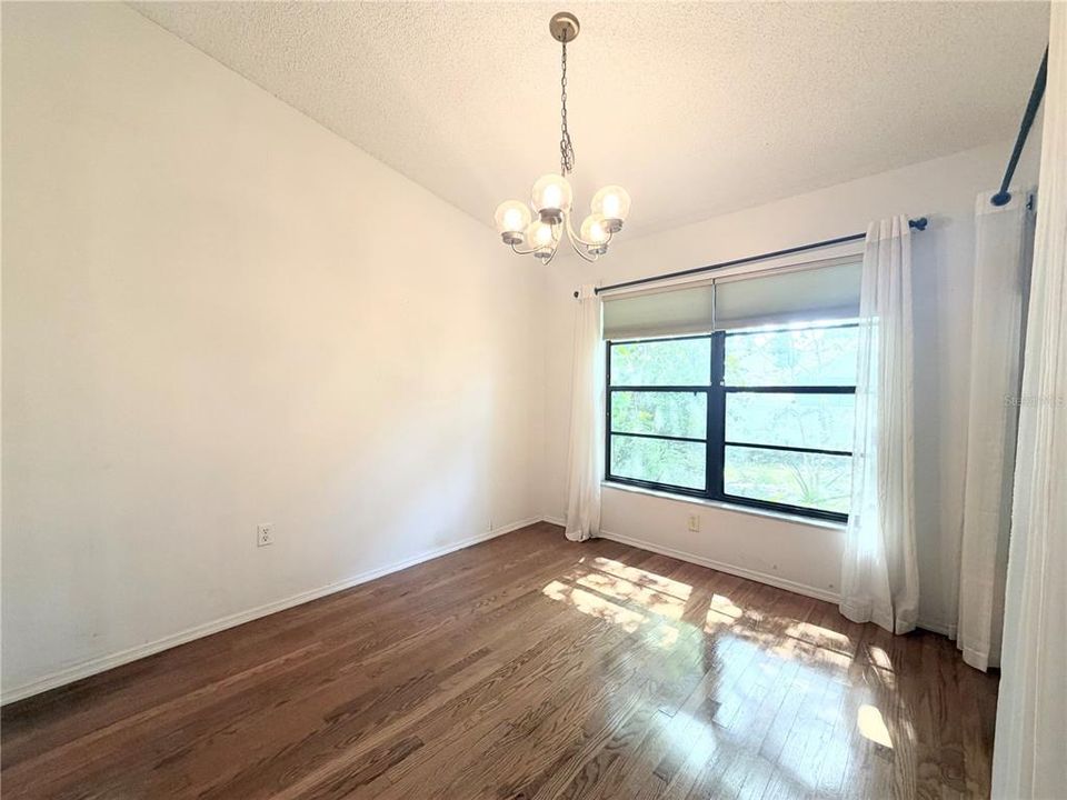 На продажу: $199,000 (2 спален, 2 ванн, 1149 Квадратных фут)