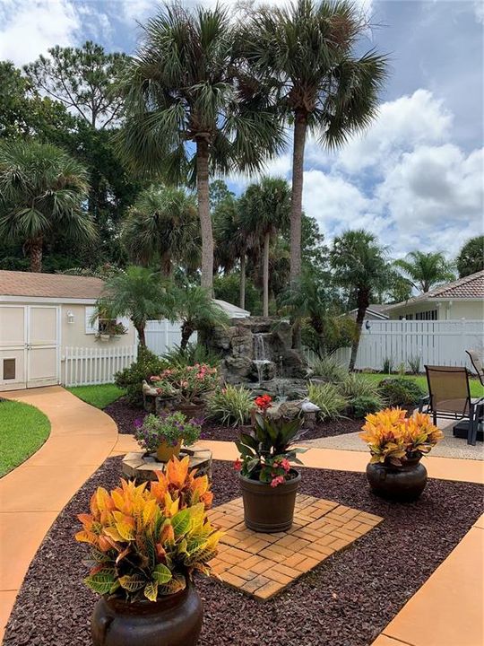For Sale: $339,500 (3 beds, 2 baths, 1749 Square Feet)