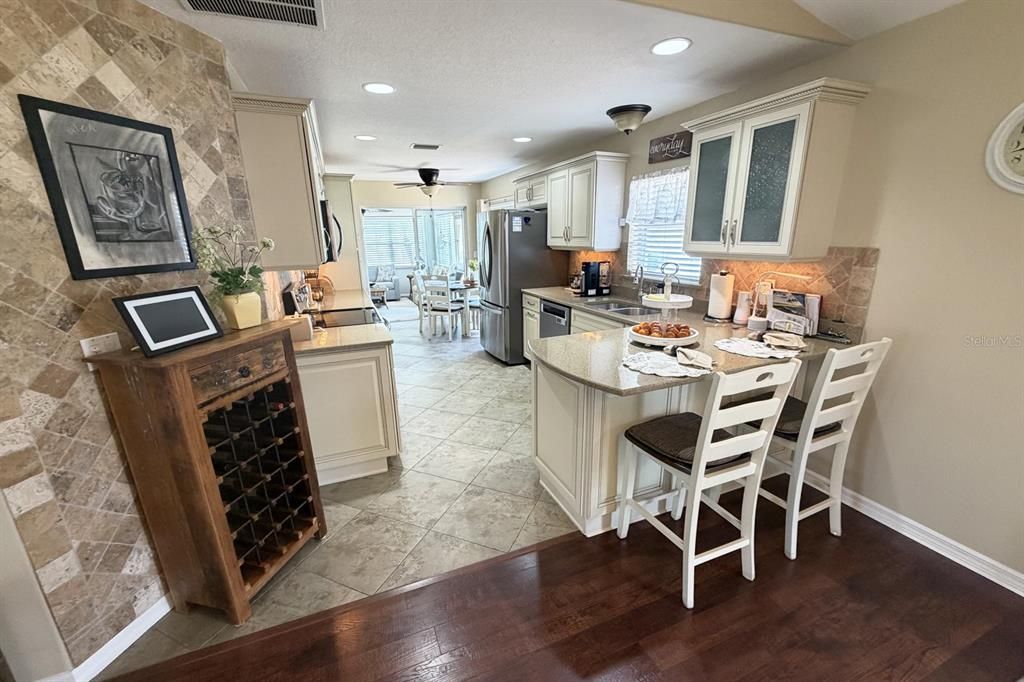 For Sale: $339,500 (3 beds, 2 baths, 1749 Square Feet)