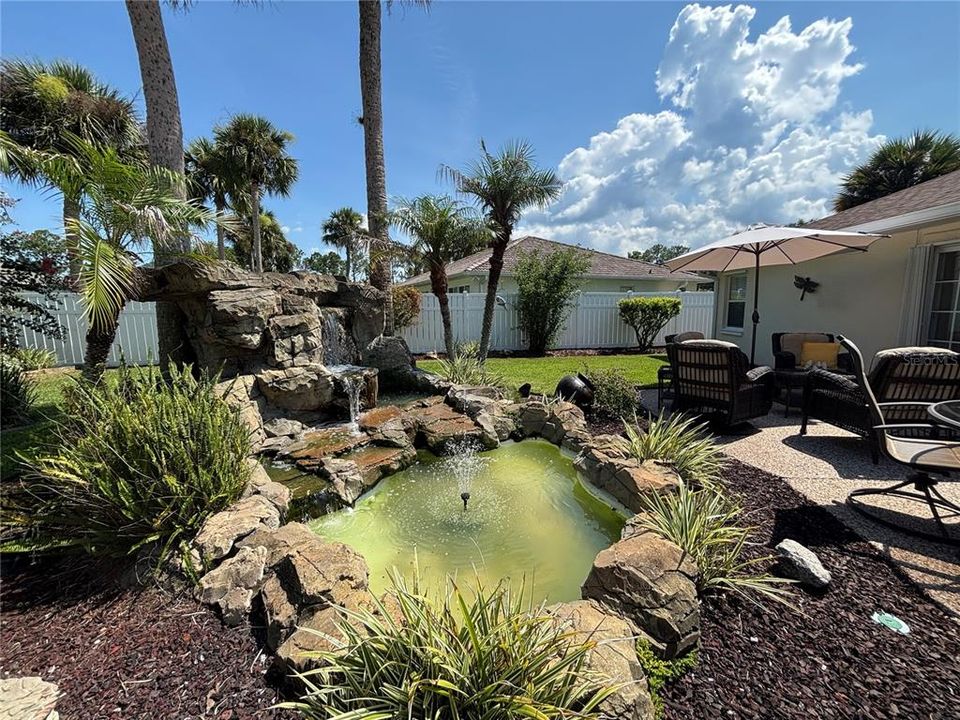For Sale: $339,500 (3 beds, 2 baths, 1749 Square Feet)