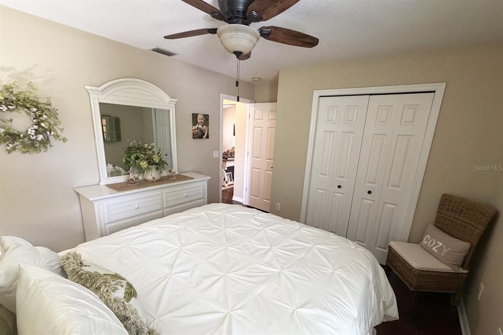 For Sale: $339,500 (3 beds, 2 baths, 1749 Square Feet)