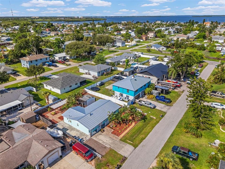 For Sale: $328,800 (3 beds, 2 baths, 1371 Square Feet)