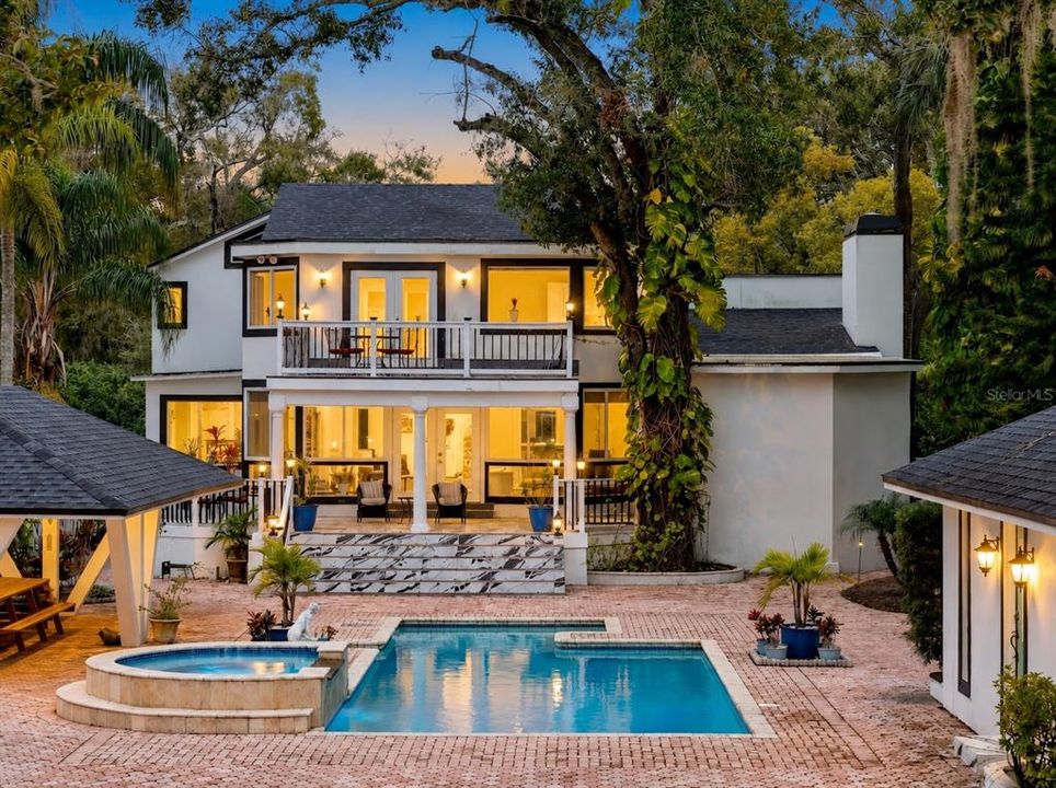 En Venta: $1,675,000 (3 camas, 3 baños, 3998 Pies cuadrados)