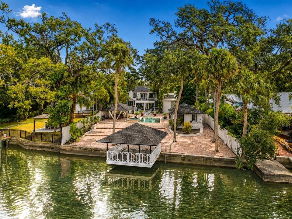 En Venta: $1,675,000 (3 camas, 3 baños, 3998 Pies cuadrados)