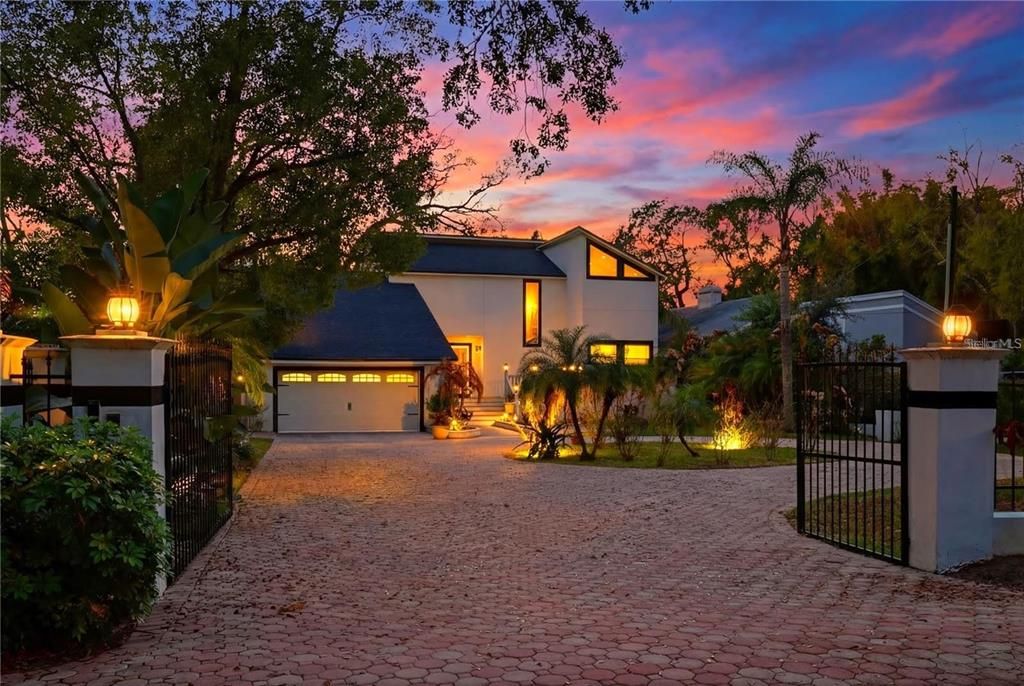En Venta: $1,675,000 (3 camas, 3 baños, 3998 Pies cuadrados)