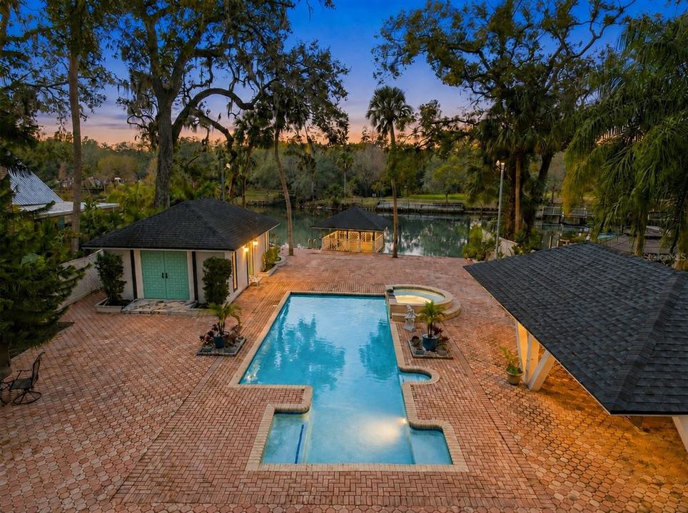 En Venta: $1,675,000 (3 camas, 3 baños, 3998 Pies cuadrados)