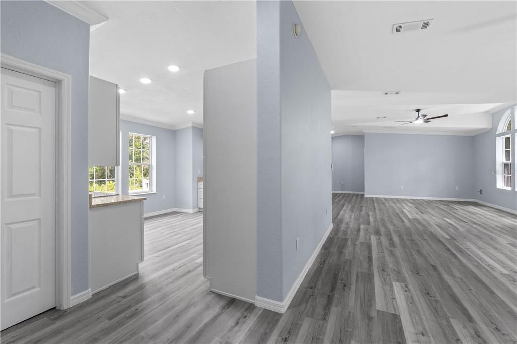 For Sale: $259,900 (3 beds, 2 baths, 1798 Square Feet)