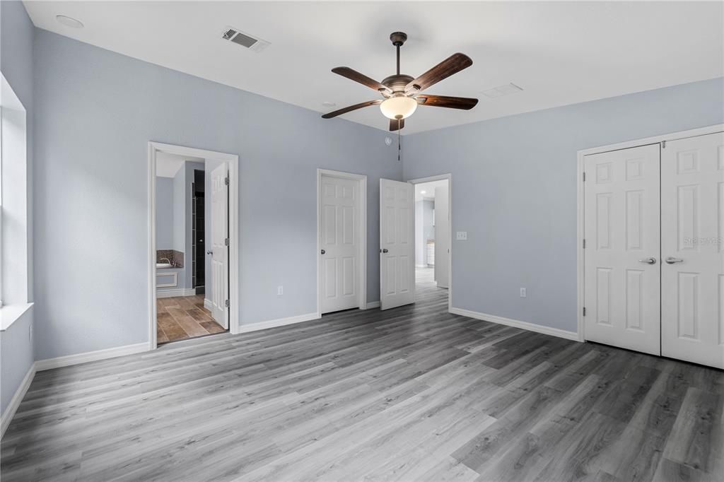 For Sale: $259,900 (3 beds, 2 baths, 1798 Square Feet)
