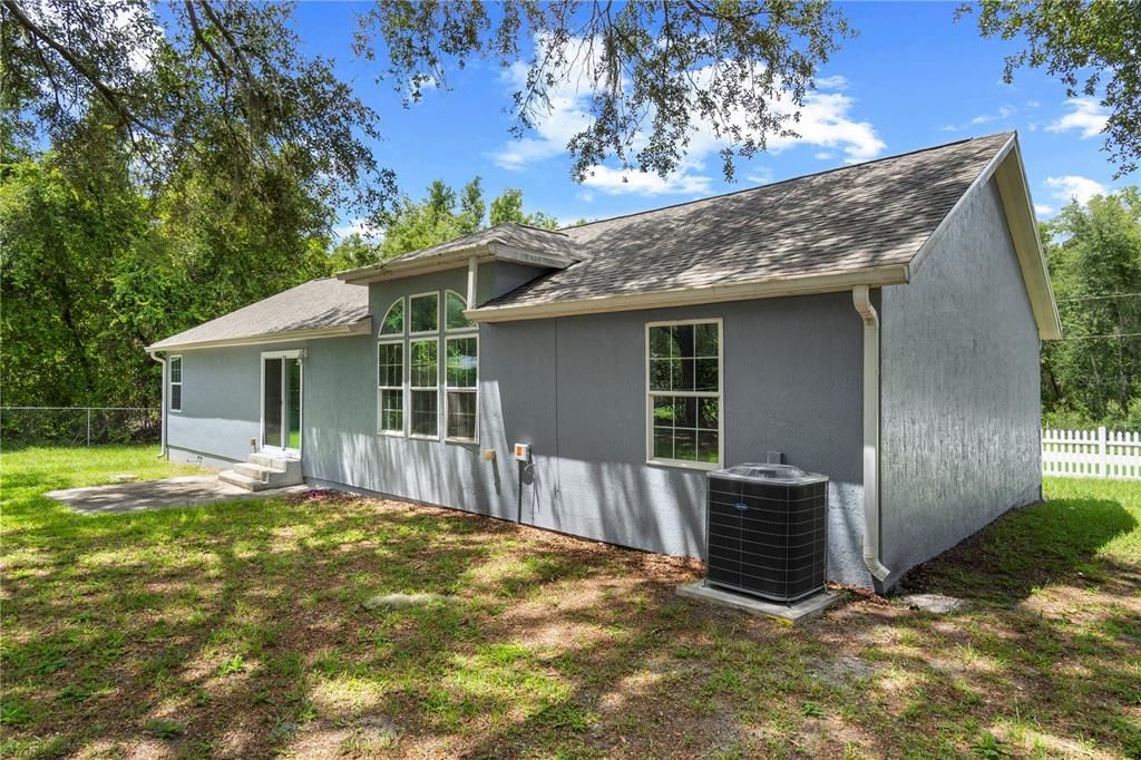 For Sale: $259,900 (3 beds, 2 baths, 1798 Square Feet)