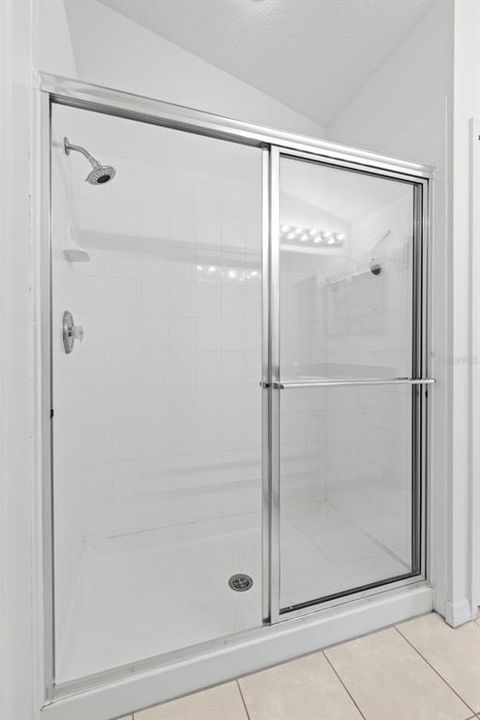 На продажу: $399,999 (3 спален, 2 ванн, 1850 Квадратных фут)