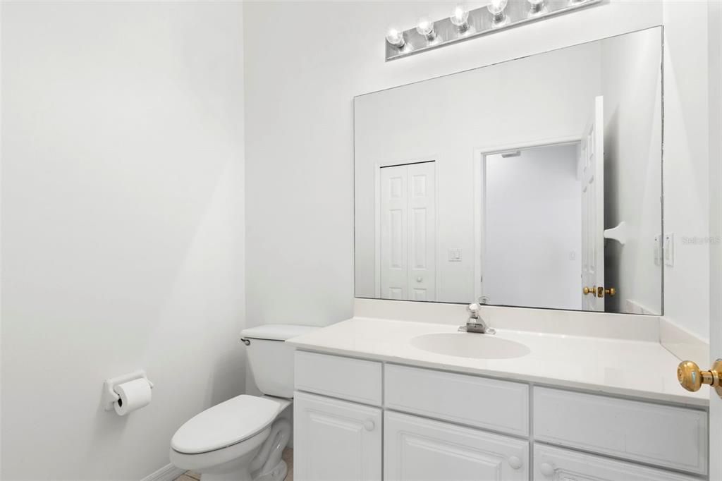 На продажу: $399,999 (3 спален, 2 ванн, 1850 Квадратных фут)