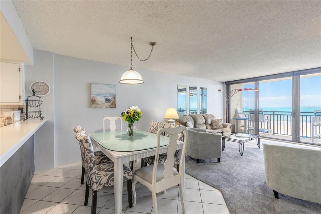 For Sale: $589,900 (2 beds, 2 baths, 1263 Square Feet)