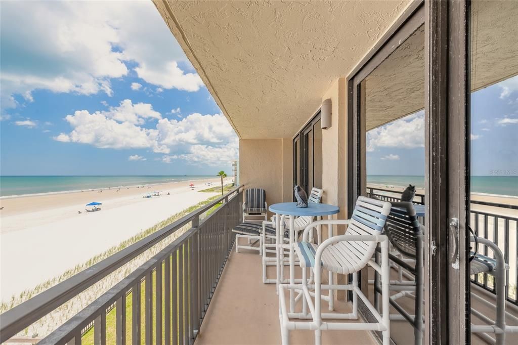 For Sale: $589,900 (2 beds, 2 baths, 1263 Square Feet)