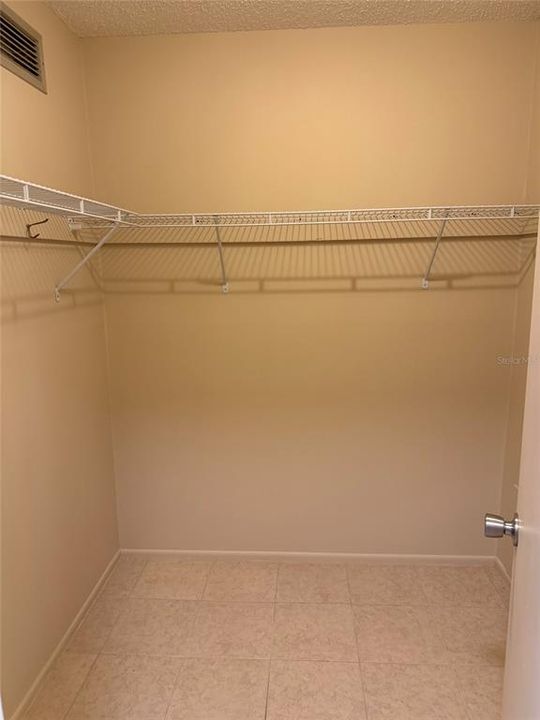 For Rent: $1,900 (2 beds, 2 baths, 1325 Square Feet)