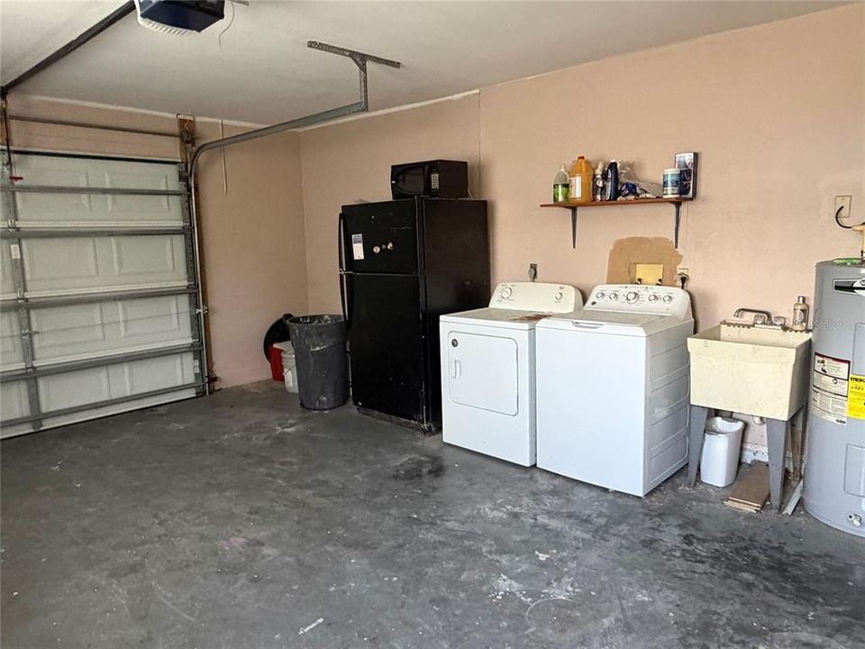 For Rent: $1,900 (2 beds, 2 baths, 1325 Square Feet)