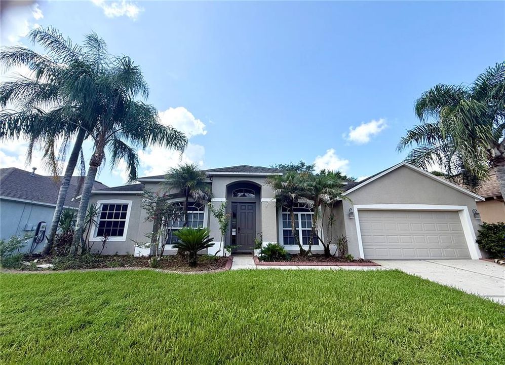 For Rent: $2,900 (4 beds, 3 baths, 2605 Square Feet)