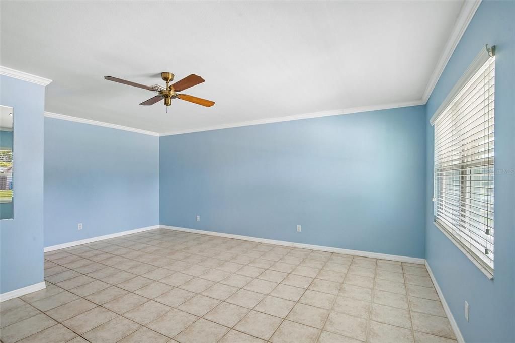 For Sale: $349,000 (2 beds, 1 baths, 1148 Square Feet)