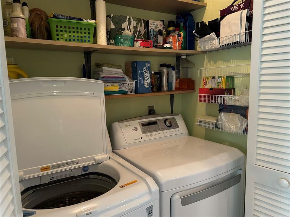 For Rent: $1,950 (2 beds, 2 baths, 992 Square Feet)
