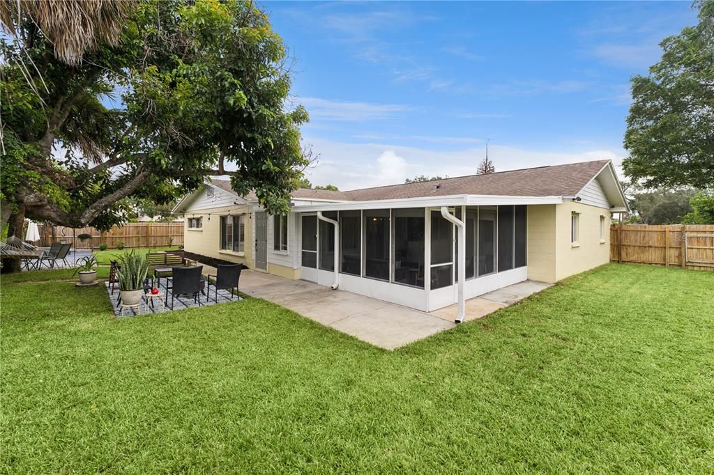 For Sale: $475,000 (3 beds, 2 baths, 2016 Square Feet)