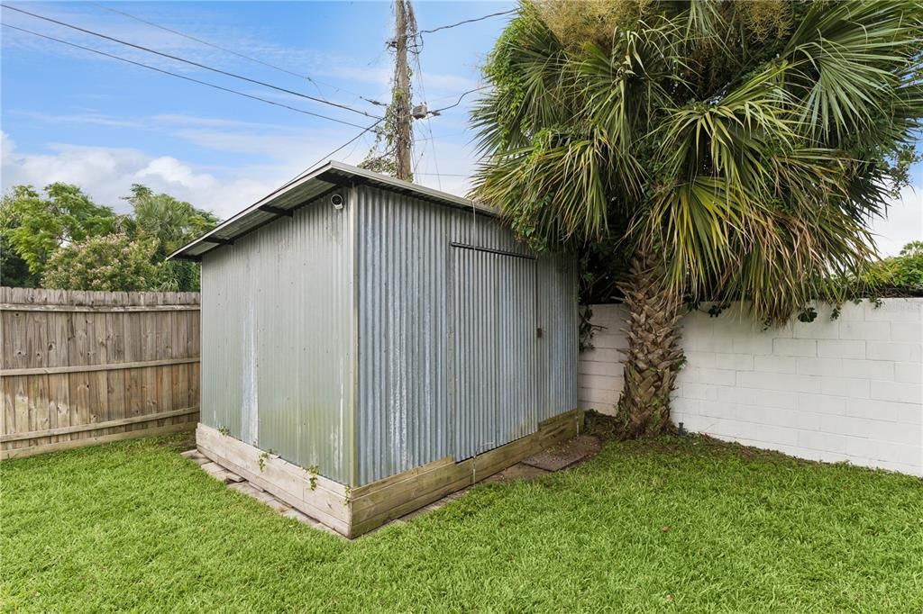 For Sale: $475,000 (3 beds, 2 baths, 2016 Square Feet)