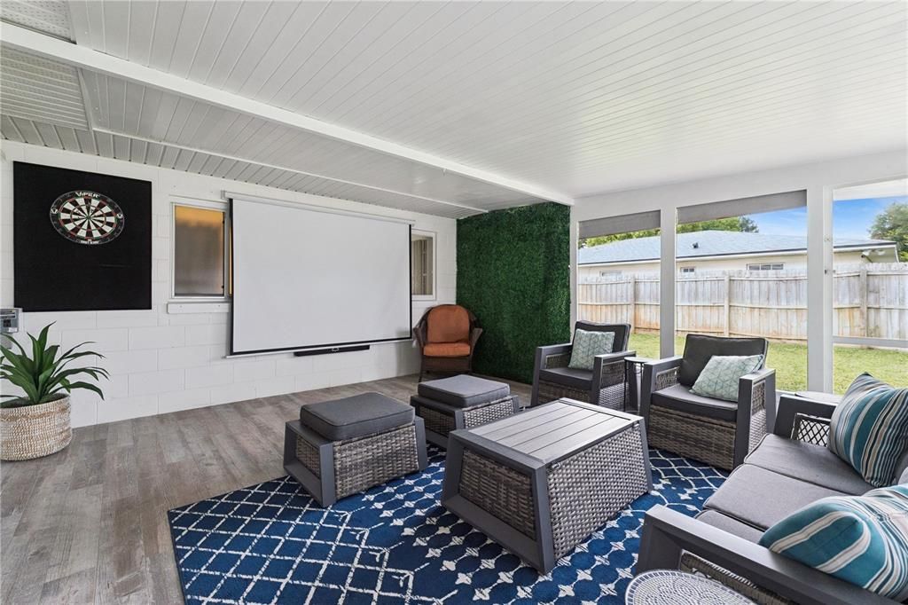 For Sale: $475,000 (3 beds, 2 baths, 2016 Square Feet)
