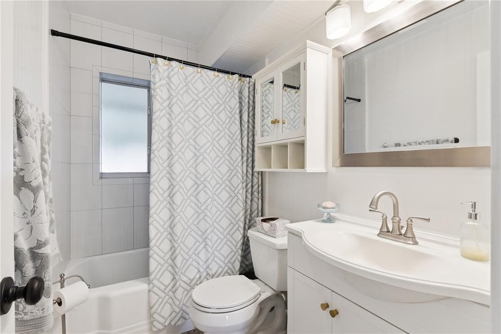 For Sale: $475,000 (3 beds, 2 baths, 2016 Square Feet)