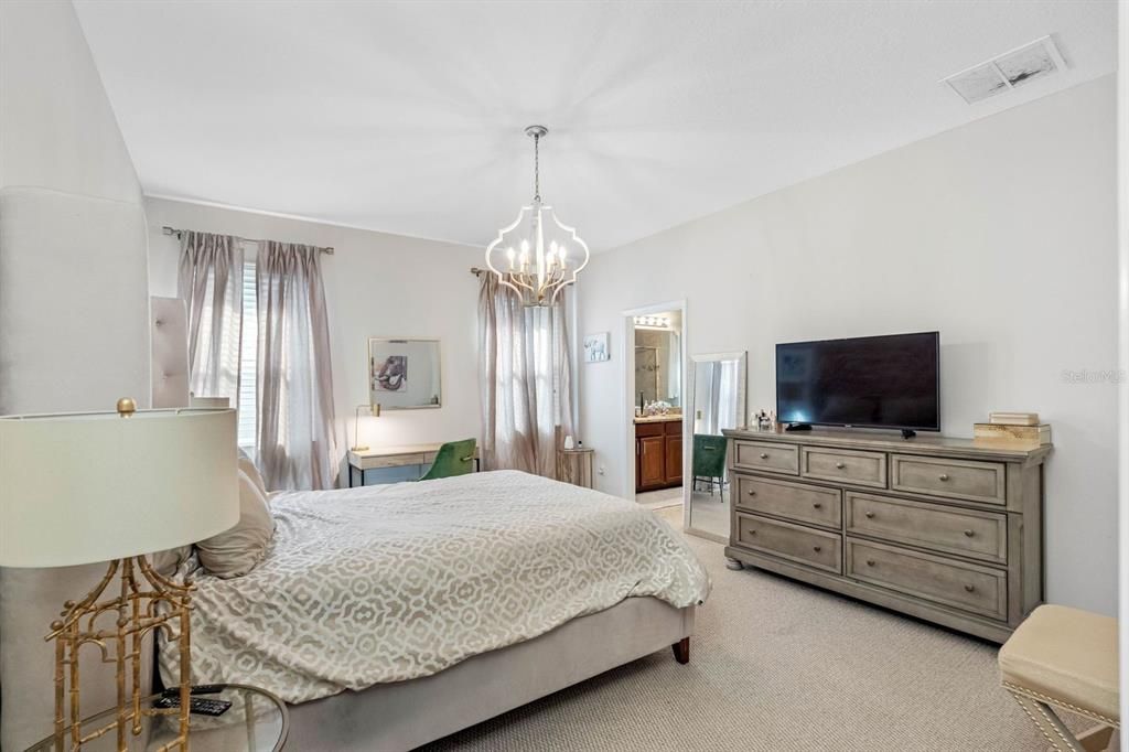 На продажу: $439,999 (3 спален, 2 ванн, 2091 Квадратных фут)