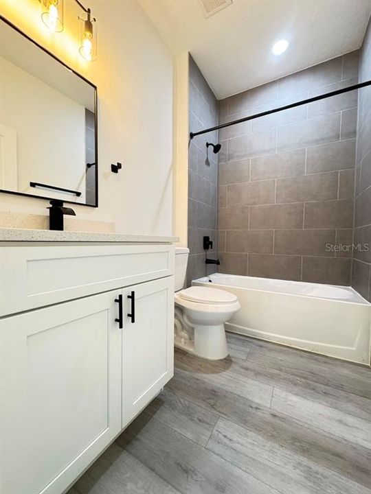 В аренду: $1,995 (4 спален, 2 ванн, 1774 Квадратных фут)