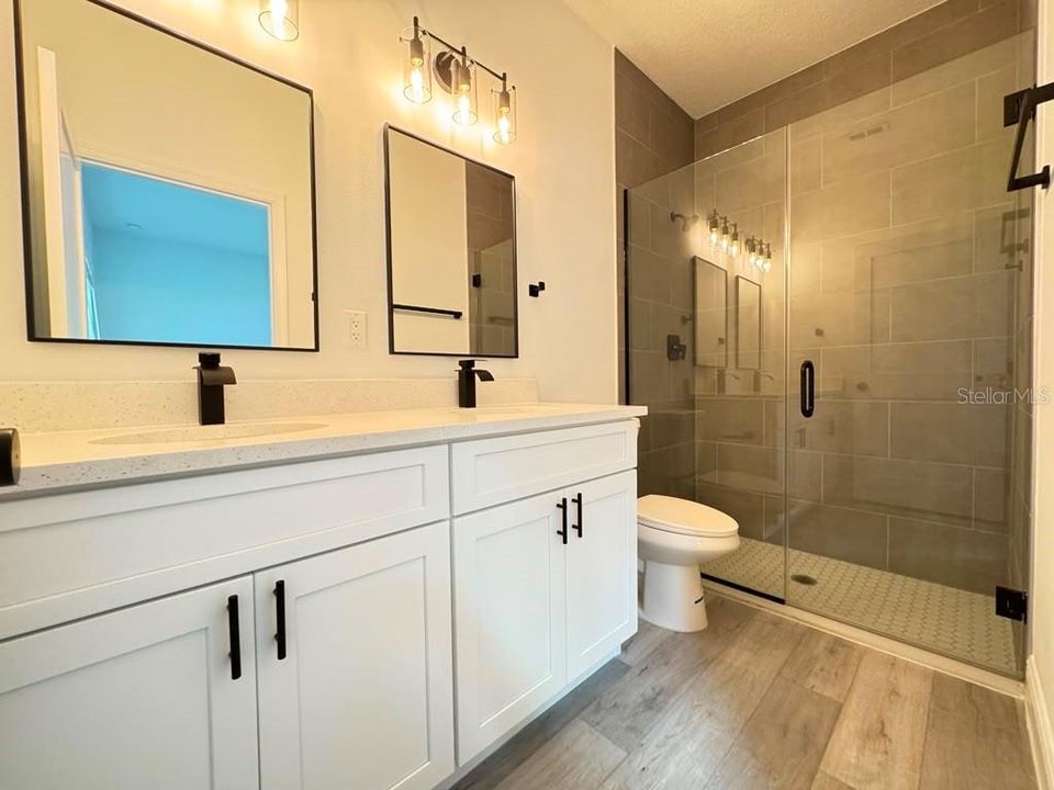 В аренду: $1,995 (4 спален, 2 ванн, 1774 Квадратных фут)