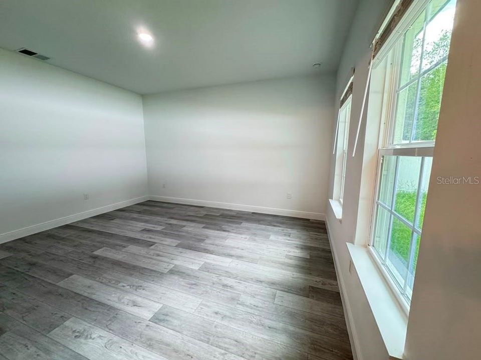 В аренду: $1,995 (4 спален, 2 ванн, 1774 Квадратных фут)