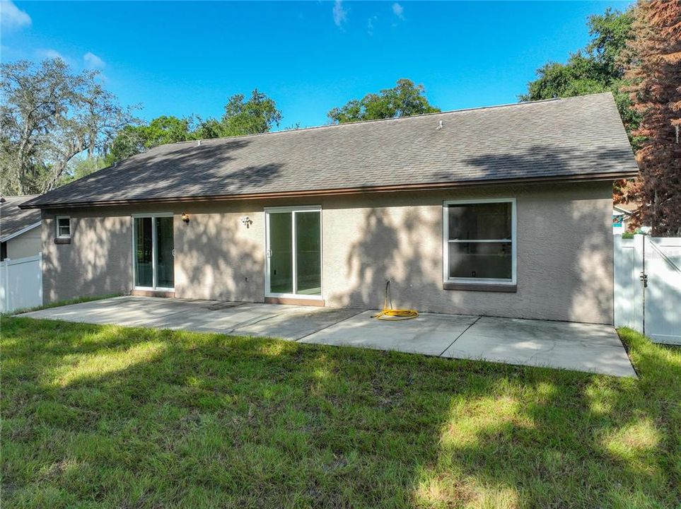 Active With Contract: $350,000 (3 beds, 2 baths, 1448 Square Feet)