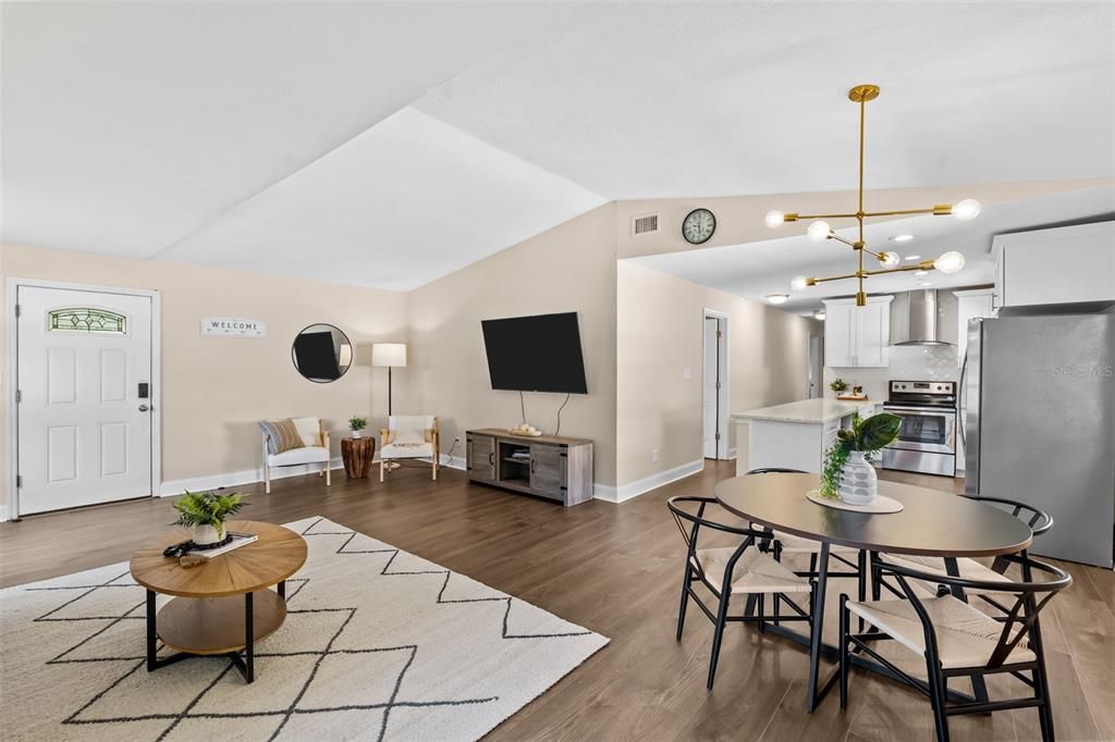 En Venta: $499,000 (4 camas, 3 baños, 2076 Pies cuadrados)