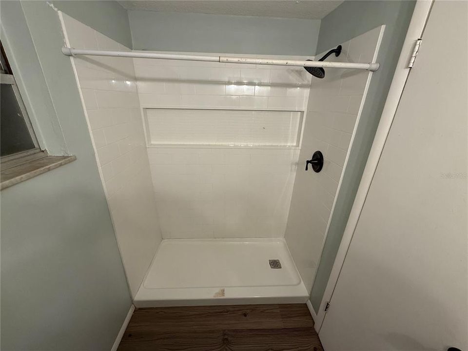 For Rent: $1,875 (2 beds, 1 baths, 1140 Square Feet)