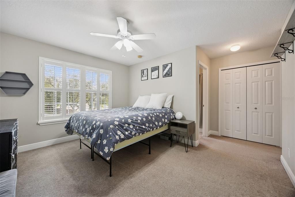 For Sale: $650,000 (5 beds, 4 baths, 3763 Square Feet)